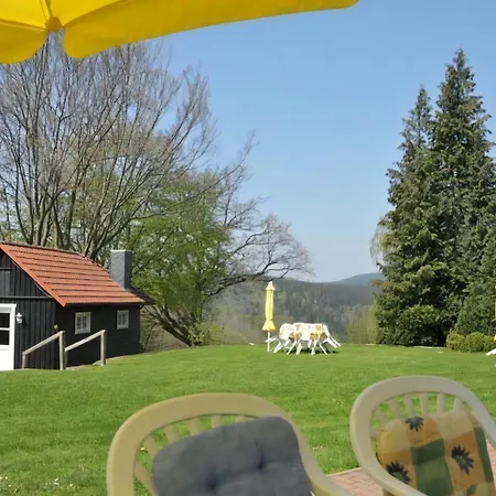 Mit Spielplatz, Garten Und Fernsicht *
